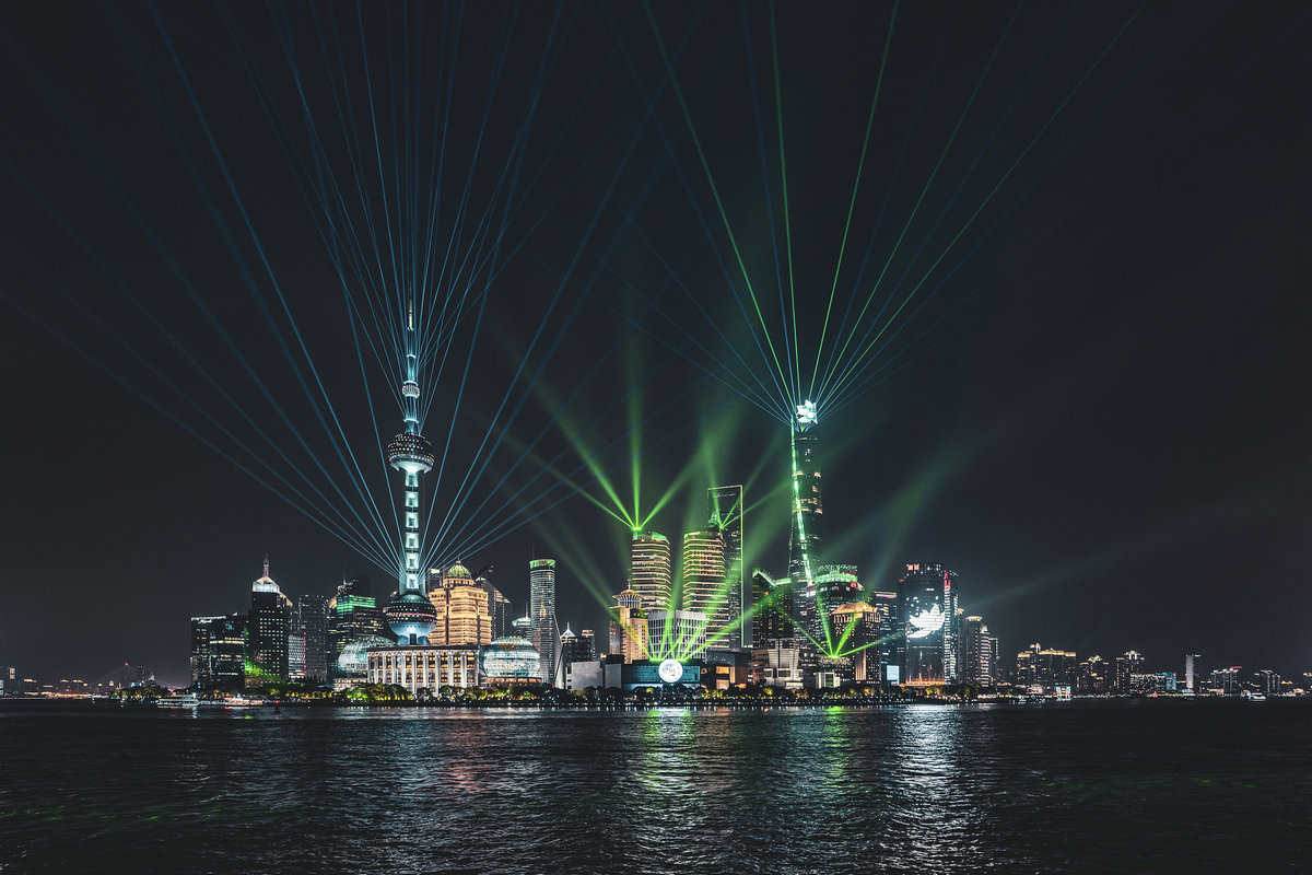 上海外滩喜力啤酒150周年品牌庆典灯光秀