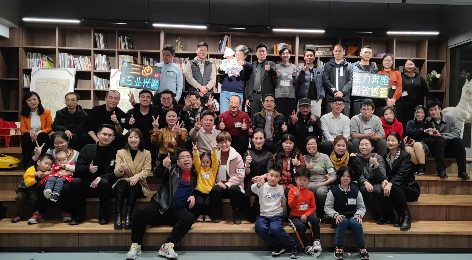 济南灯光设计,亮化效果图设计,山东楼宇照明设计,景观园林公园照明,楼体泛光设计,道路桥梁亮化,市政地产亮化,户外照明设计,地标建筑亮化,文旅灯光秀设计,山东三迪照明设计公司